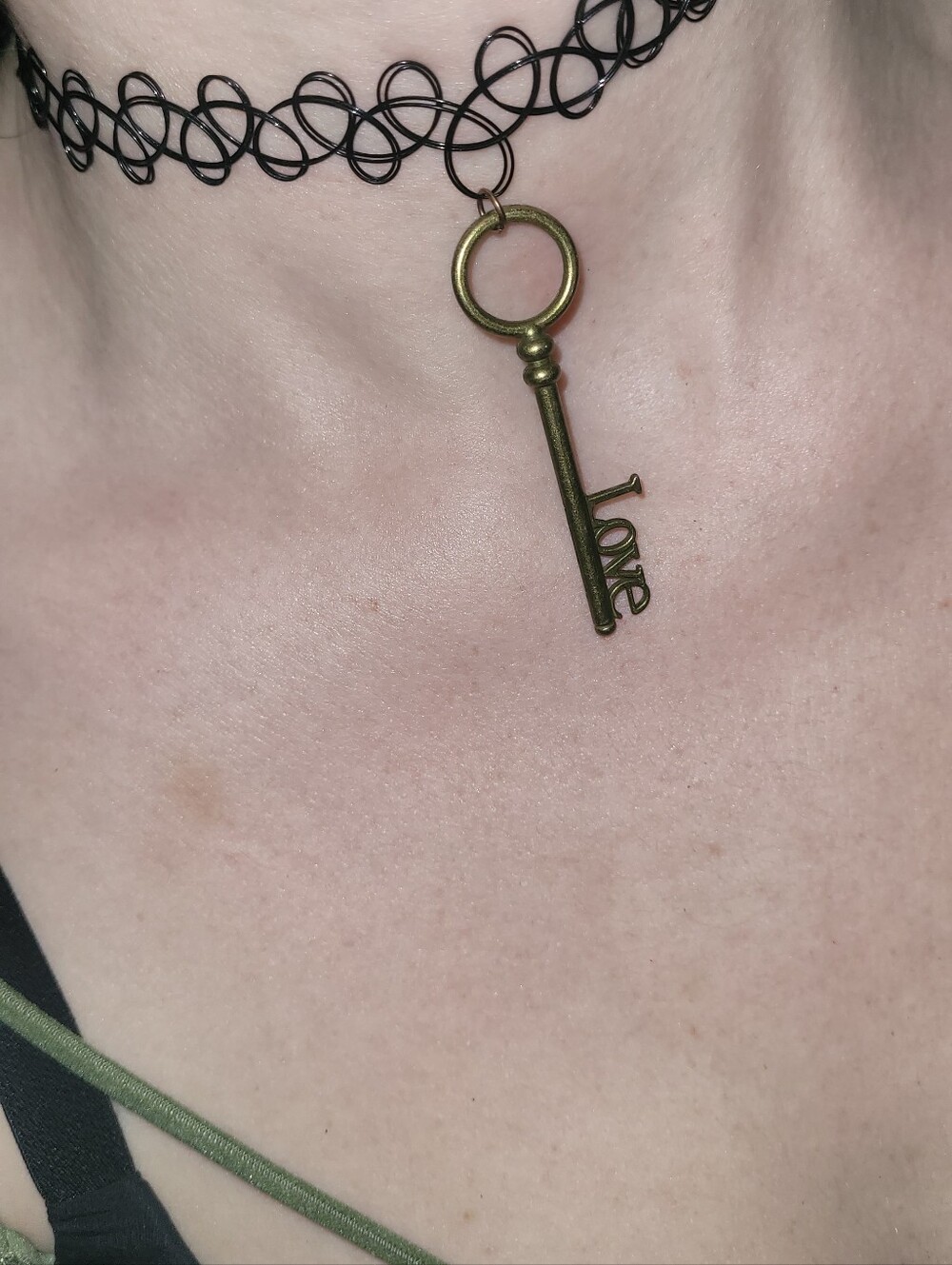 Key 'Love' Pendant Choker